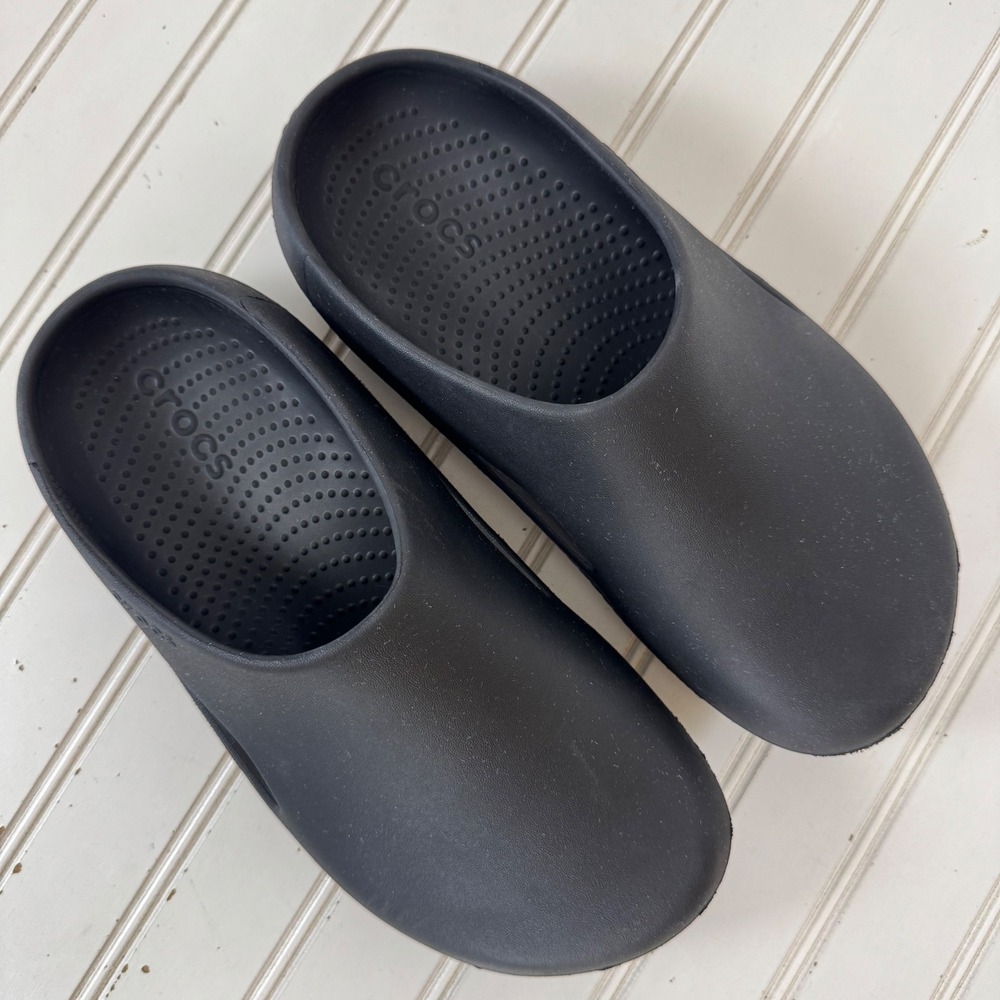 Crocs Mellow Recovery Clogs Black Unisex Mens 7 Womens 9 Slip On 208493 - Picture 2 of 11